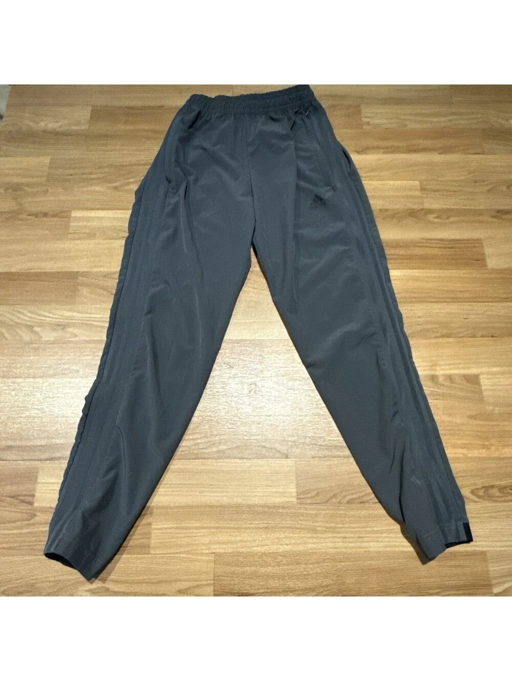 Adidas Pants Mens XS Gray Track Warmup Stripe Aeroready Tapered Windbreaker